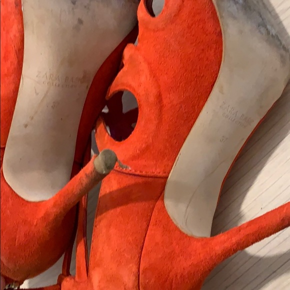 Pumps - Picture 4 of 6